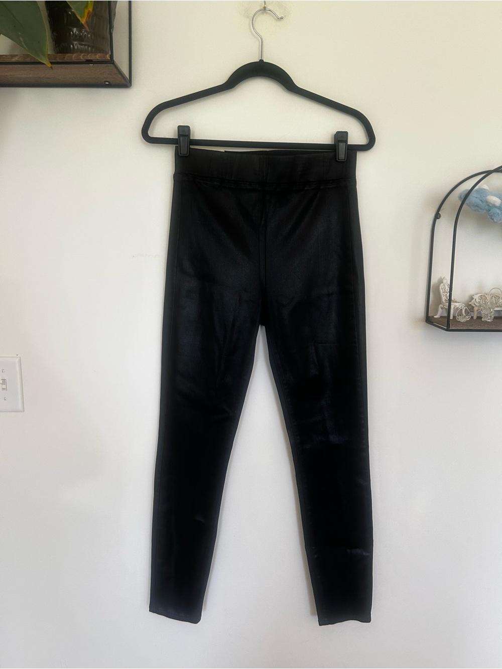 NWOT L’Agance Black Rochelle High Rise Pull On Faux Leather Jean Size Large